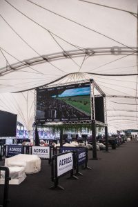 Aluguel de painel de led / locação - para eventos - feiras - festas - localizado em ARUJÁ