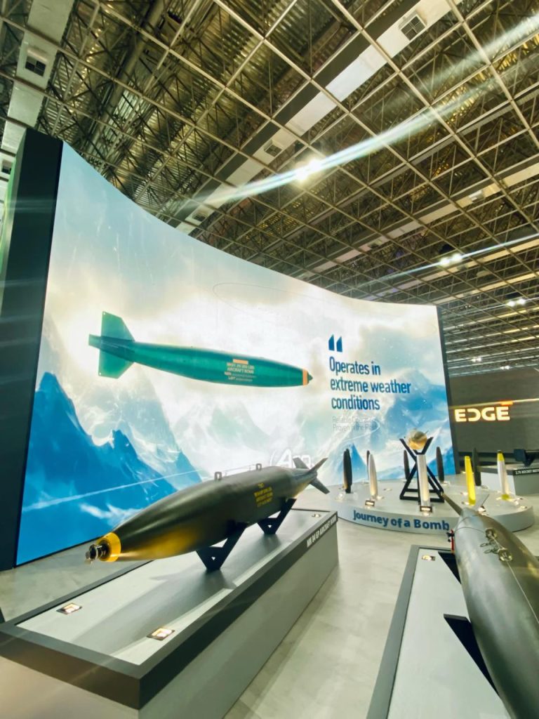 Aluguel de Painel de Led flexível -aluguel de Totem interativo Touch screen-Aluguel de Holobox e holograma 3d em Serraria / multinacional